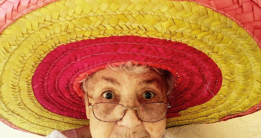 Nursing home benefits in Ecuador: what Mexico seniors should expect