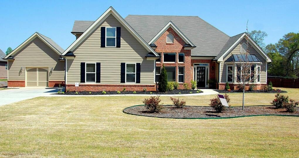 How Canada citizens can work as real estate agents in Panama